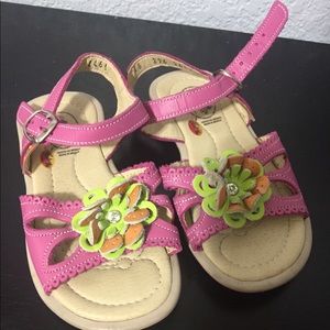 ⭐️super cute toddler sandals